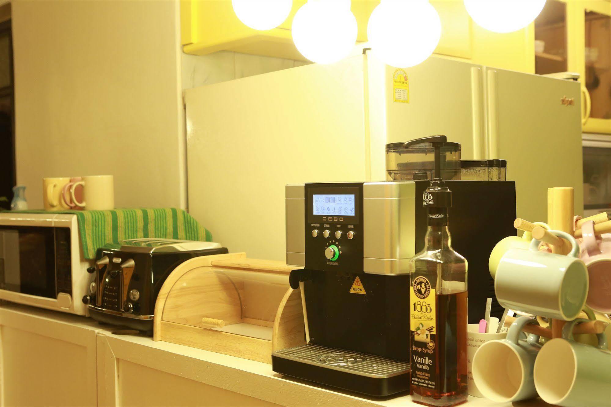 Moon Hostel Seoul Eksteriør bilde