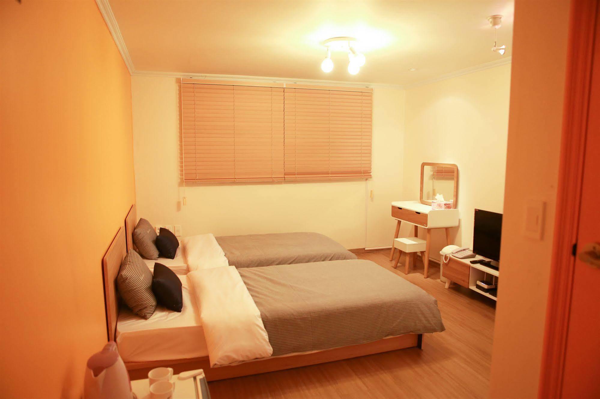 Moon Hostel Seoul Eksteriør bilde